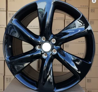 258 ČERNÉ21 5x114.3 Infiniti FX35 FX37 FX45 QX50 QX70 ET50