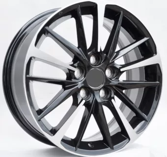 E130 MB 17 5x114,3 Toyota Aveensis Auris RAV4 ET45