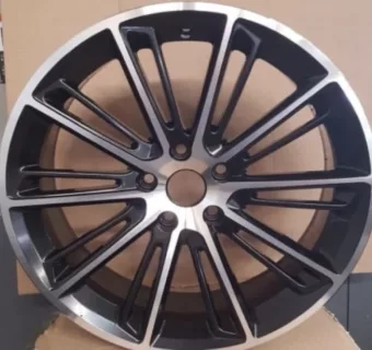 207 MB ALU KOLA 19 "5 × 114,3 Nissan Toyota ET45.